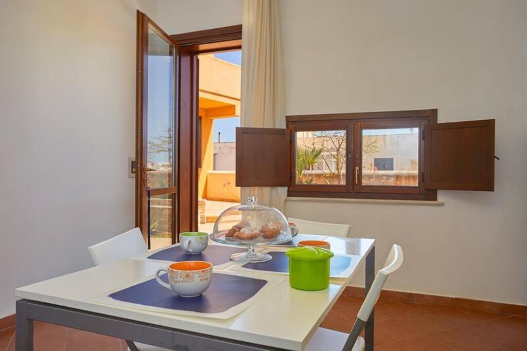 Casa Gilia Favignana Apartment ภายนอก รูปภาพ