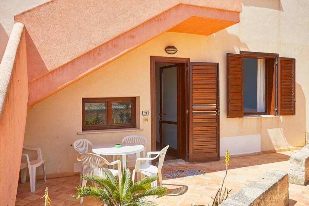 Casa Gilia Favignana Apartment ภายนอก รูปภาพ