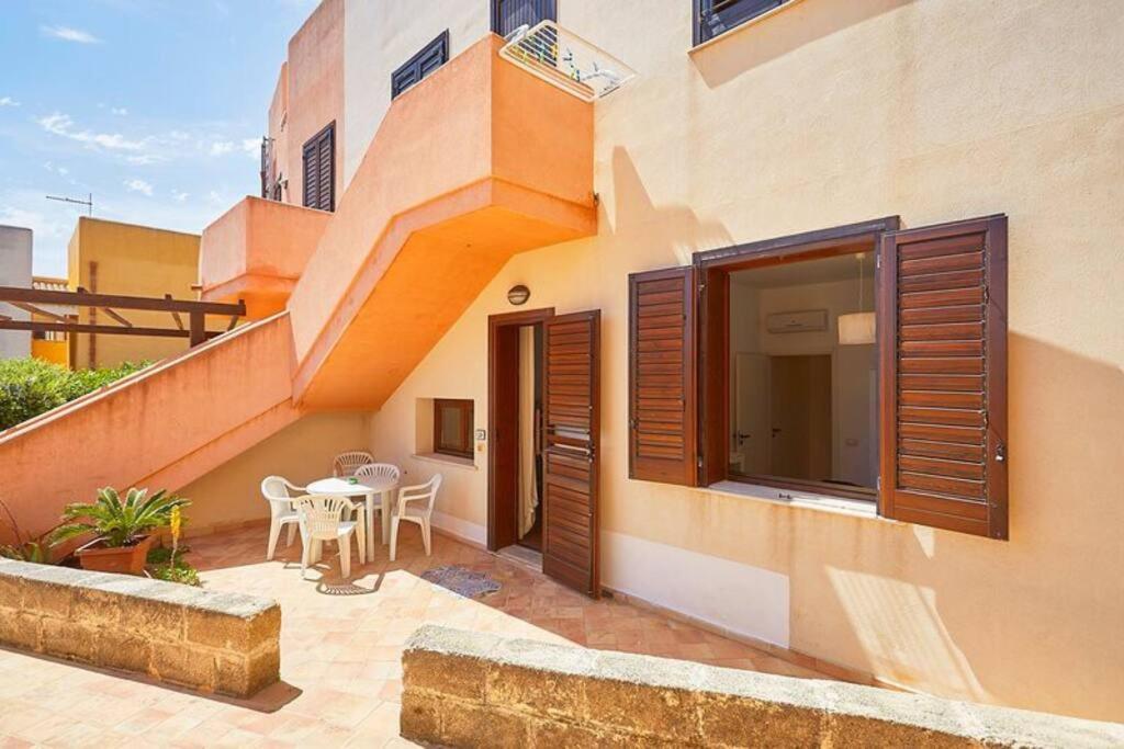 Casa Gilia Favignana Apartment ภายนอก รูปภาพ